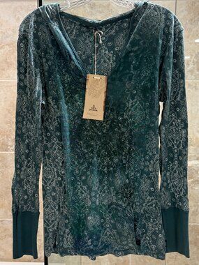 New With Tags Prana Size X Large Burnout hoodie, never worn, lightweight
